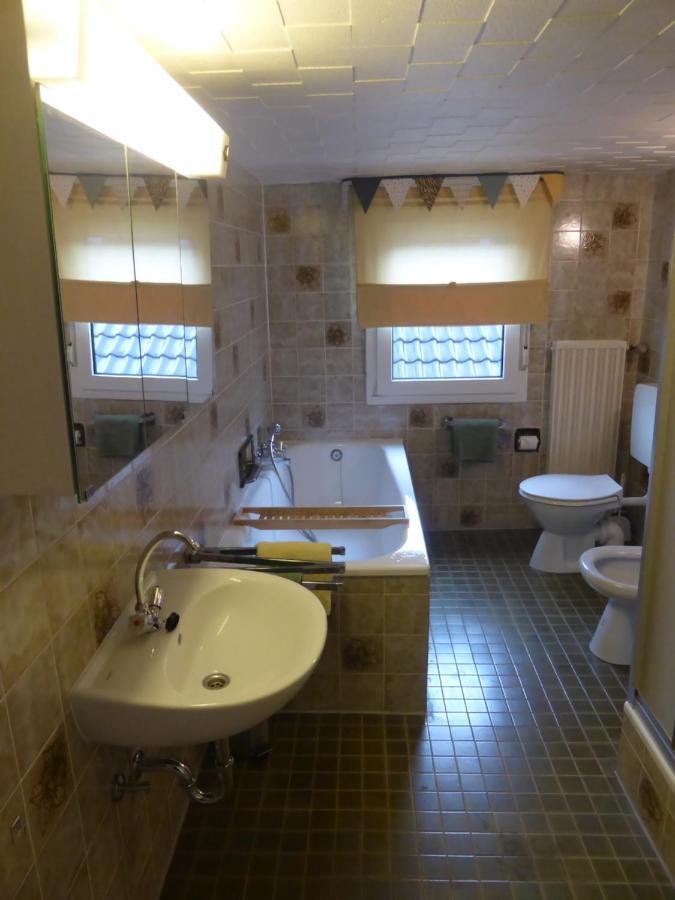 Вилла Ferienhaus Lieberhaeuschen Гуммерсбах Экстерьер фото